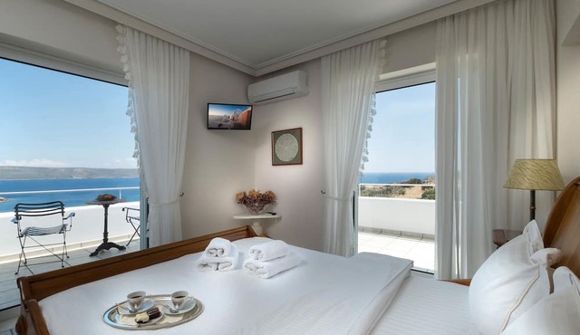 Sounio Villa