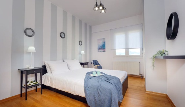 ★ GPK Bright & Stylish 4BR | Central Getaway | Free Parking