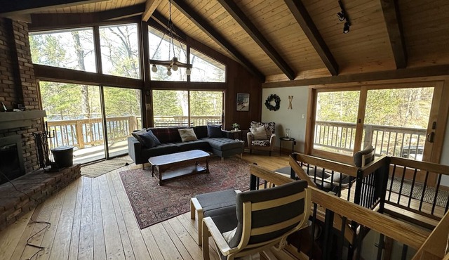 Gore Mountain Chalet - Moments From Adventure! (Ski, Hike, Explore) in North Creek