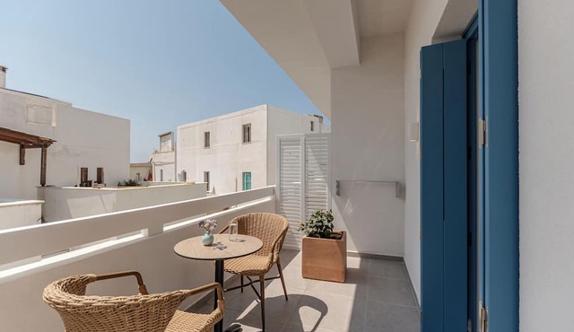 Blue Art Suites