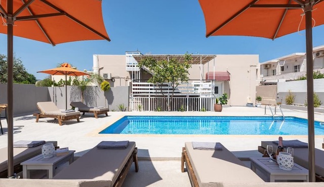 Villa Remezzo - Eight Bedroom Villa, Sleeps 18