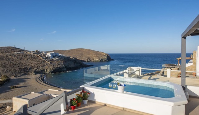 Myrsini's Luxury Suites
