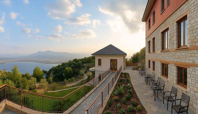 Superior Comfort with Lake Views | Arktos Hotel