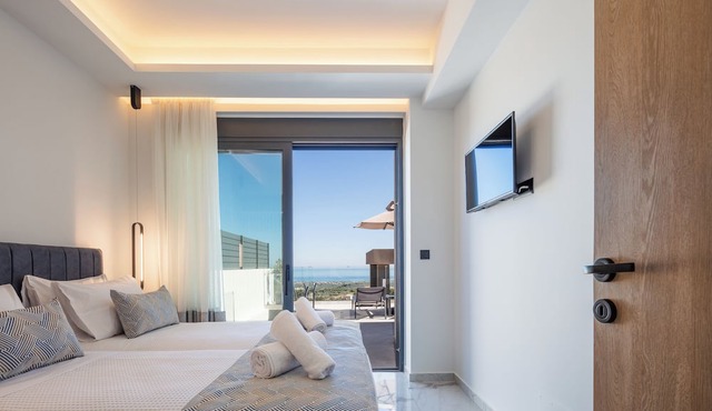 Four Horizons Luxury Villas