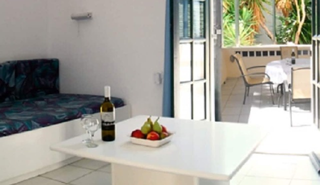 Kokkini Hani: Beautiful apartment for 1-4 persons, 150 meters from the beach.