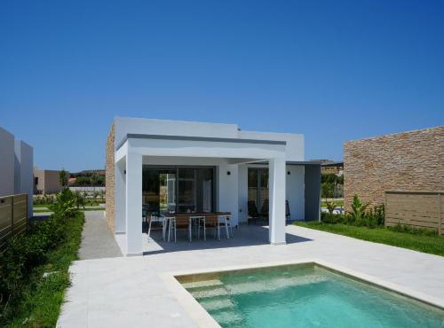 ŌNAR Private Pool Villas