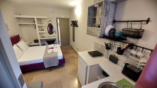 NESTOR LUXURY Studios