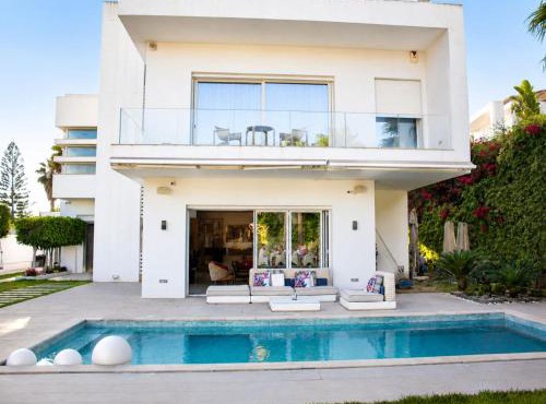 Luxurious Villa Rental in Tunis with Private Indoor Pool