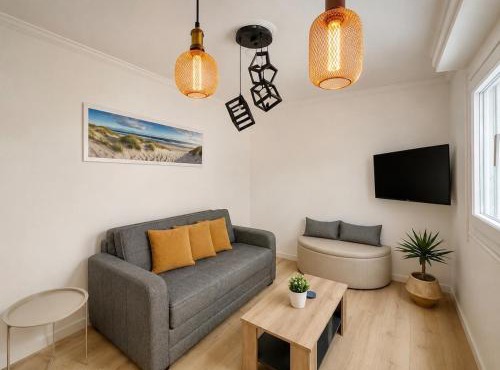 Modern Semi-Basement Αpt - Vibrant Kypseli by ΜΡS