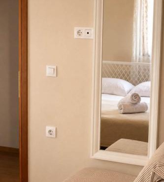 Sunrise Villa in Skyros - Coastal Sea View Haven in Skiros