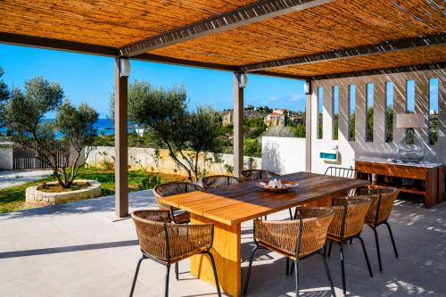 Niki Luxury Suites