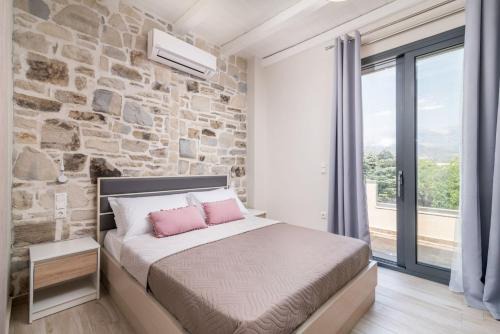 ELMARA - Crete Lux Beachside Private Pool Villas