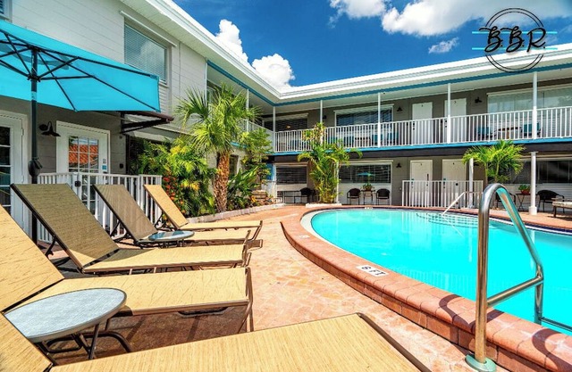 Satellite Motel Treasure Island 
