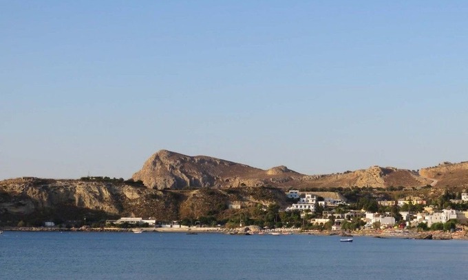 Stegna Hotel | Bouganville Studios